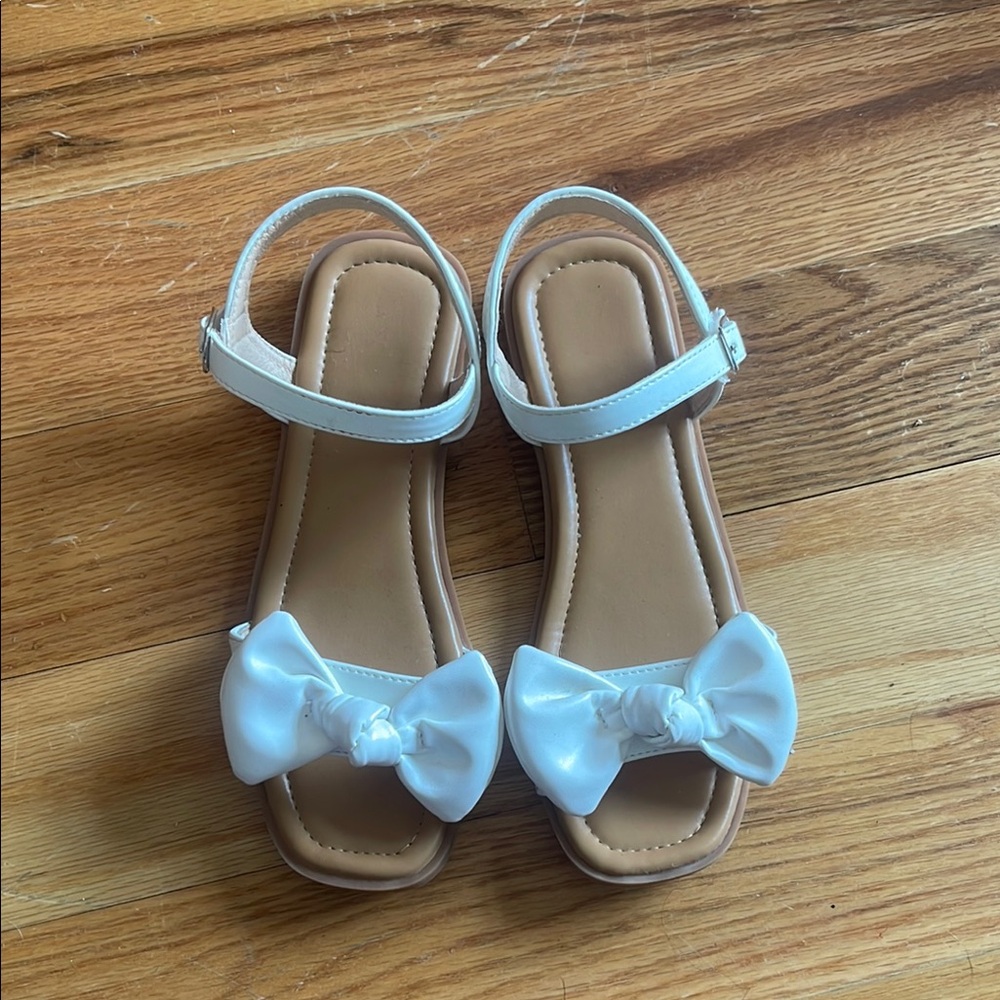 Shein Girl’s Sandals - Size 2